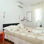 Old Town Ii Apartment